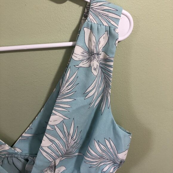 Forever 21 Women's Woven Sleeveless Top Light Blue Tropical Flowers Size Small - Picture 3 of 4